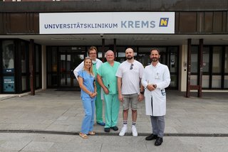 v.l.n.r. Nadine Bischof, Prim. Clin. Assoc. Prof. Univ. Doz. Dr. Herbert Koinig, OA Dr. Martin Zegner, Barak Vladimir, Prim. Clin. Assoc. Prof. Priv. Doz. Dr. Dietmar Dammerer, MSc, PhD
